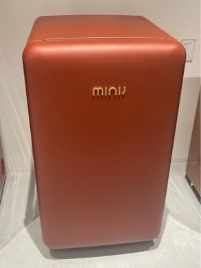 J小吉冰箱复古风设计重塑家居美学凯发国际平台颜值即正义：MINI(图1)